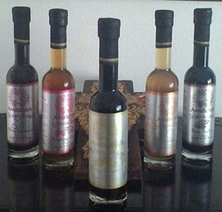 Balsamic Vinegar - Cherry Bordeaux - Raspberry Ginger - Balsamic 25 Star Plain - Apricot - Pecan Praline - 200ml, 6.76 fl oz